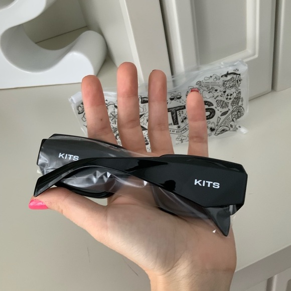 KITS Runway Sun Black Womens Sunglasses BRAND NEW - Picture 12 of 14